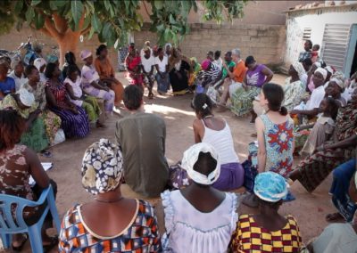 Réunion de concertation avec les femmes africaines, bénéficiaires de notre projet